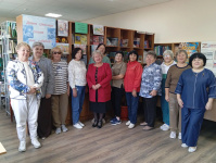 «Покровские посиделки» в Расшеватской: волонтёры «серебряного» возраста встретили праздник вместе