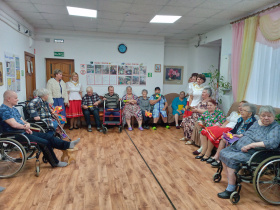 «Чебурашка» поздравляет с праздником!